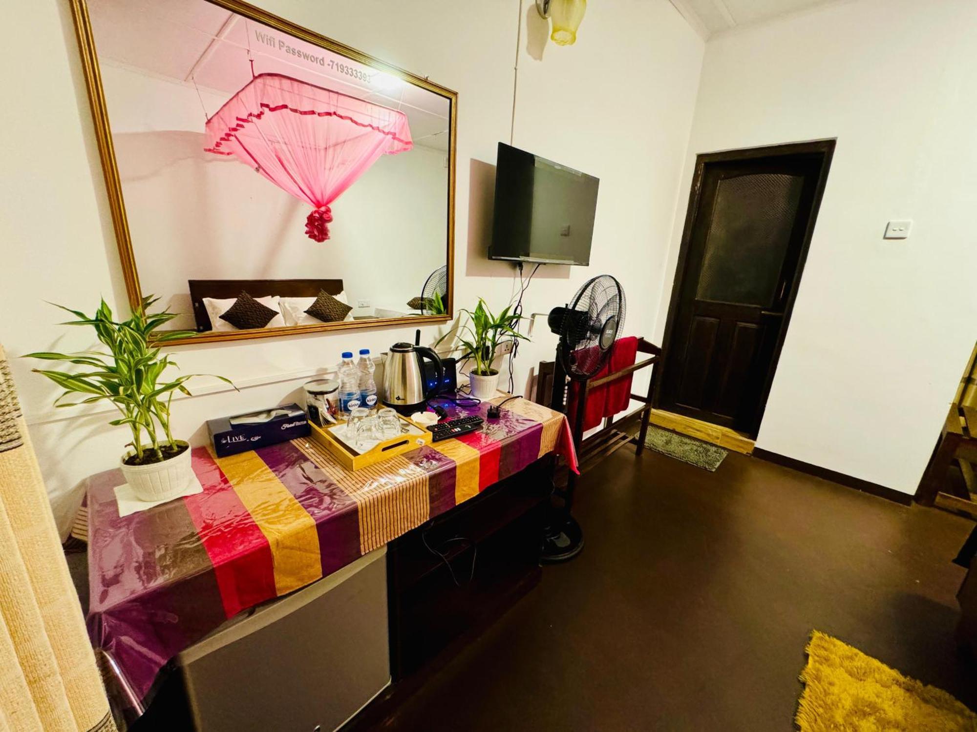 Rock Grand View Hotel Ella Ngoại thất bức ảnh